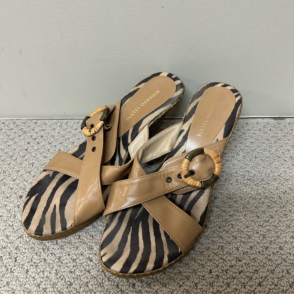 2/$30⚡️- SHOES | Women’s Roberto Vianni wedges size 6.5